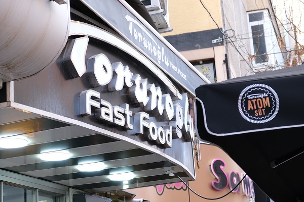 Torunoğlu FAST Food: Konya’nın İlk Fast Food Deneyimi