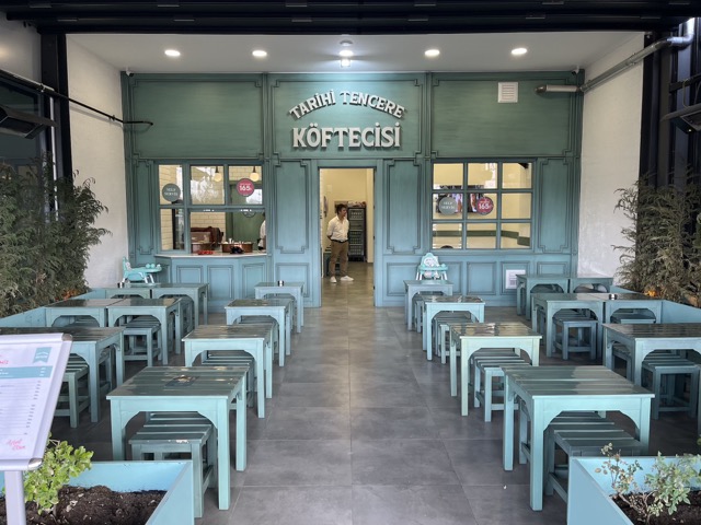Gelenekten geleceğe köprü olan Tencere köftesi 81 ile yayılıyor