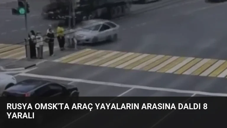 Rusya Omsk’ta Araç Yayaların Arasına Daldı 8 Yaralı